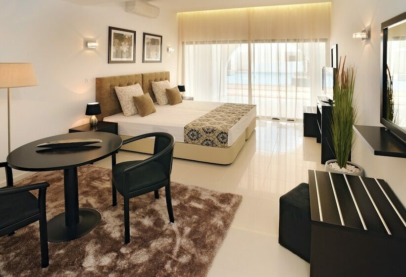Студио Стандарт Вид на Бассейн, Belmar Spa & Beach Resort