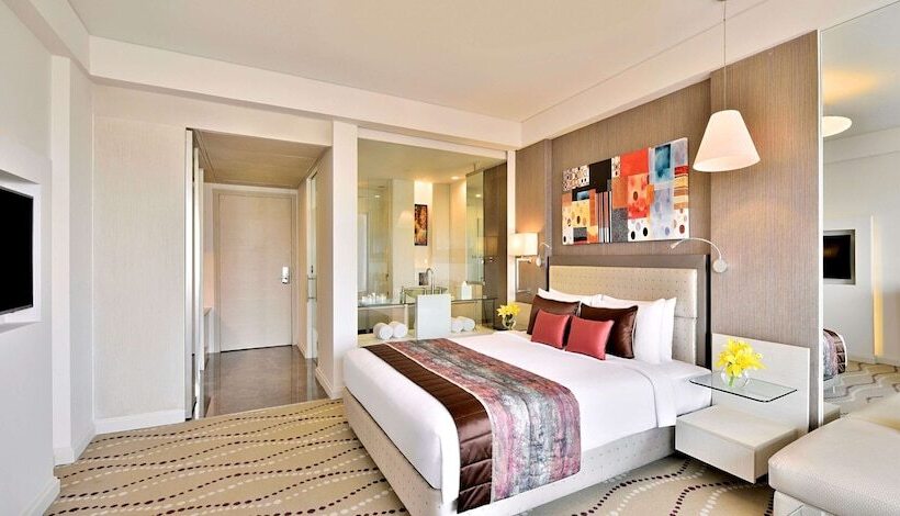 اتاق لوکس, Radisson Blu Bengaluru Outer Ring Road
