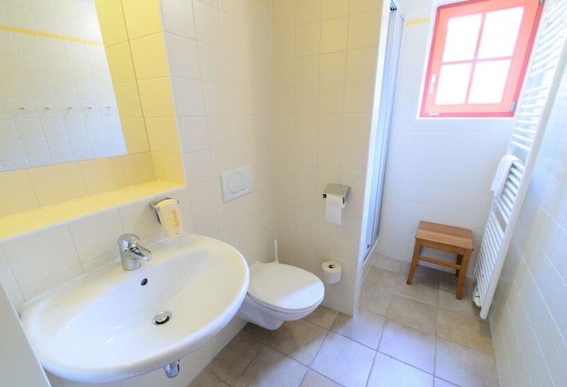 Апартаменты 2 Спальни, Jufa Hotel Donnersbachwald