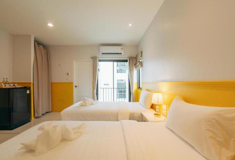 اتاق لوکس, Chanita Hotel Chumphon