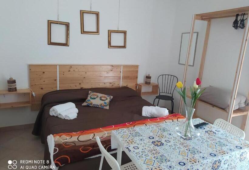 Номер Стандарт Трехместный, Bed & Breakfast Acquaviva Di Vullo Vincenzo