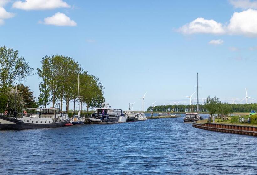 اتاق لوکس, B&b De Nieuwe Haven