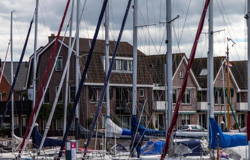 اتاق لوکس, B&b De Nieuwe Haven