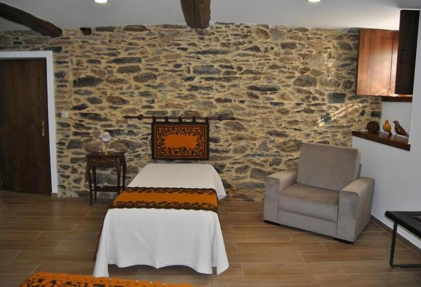 اتاق استاندارد سه نفره, Alformil