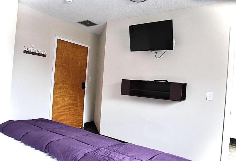 스탠다드 룸 킹사이즈 침대, Pine Mountain Inn
