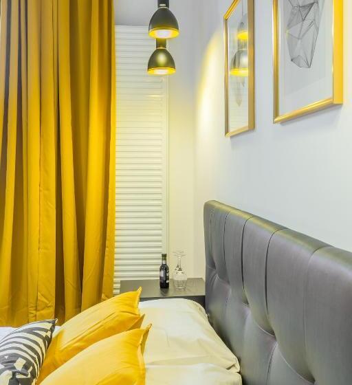 سوئیت با بالکن, Château: Upscale Suites In Bucharest S Historical Center!