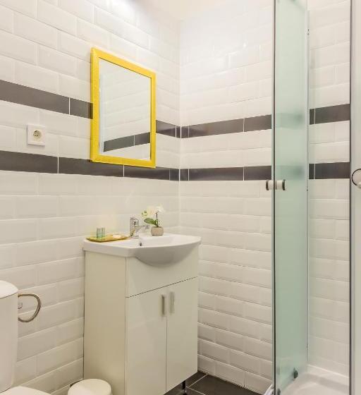 سوئیت با بالکن, Château: Upscale Suites In Bucharest S Historical Center!