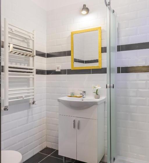 سوئیت با تخت بزرگ, Château: Upscale Suites In Bucharest S Historical Center!