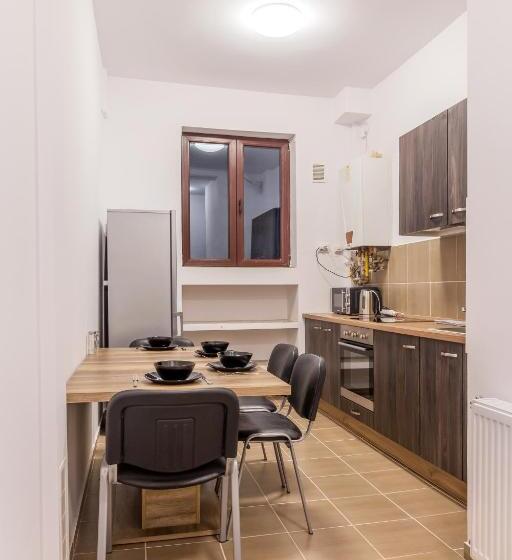 سوئیت با تخت بزرگ, Château: Upscale Suites In Bucharest S Historical Center!