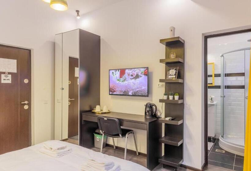 سوئیت با تخت بزرگ, Château: Upscale Suites In Bucharest S Historical Center!