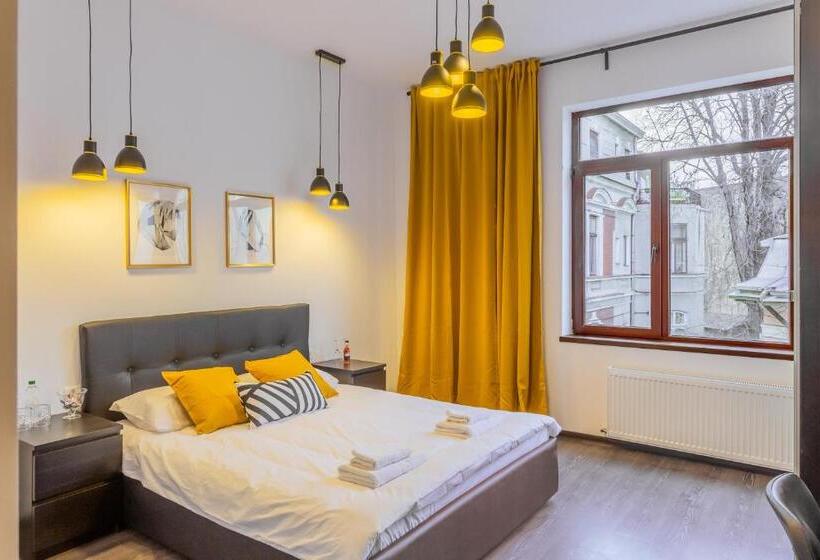 سوئیت با تخت بزرگ, Château: Upscale Suites In Bucharest S Historical Center!