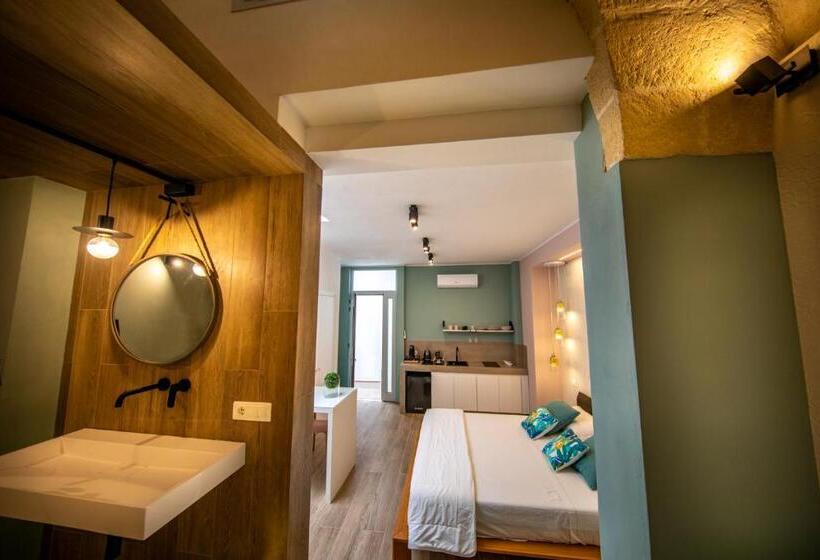 标准间带漩涡浴缸, Liconti Exclusive Rooms