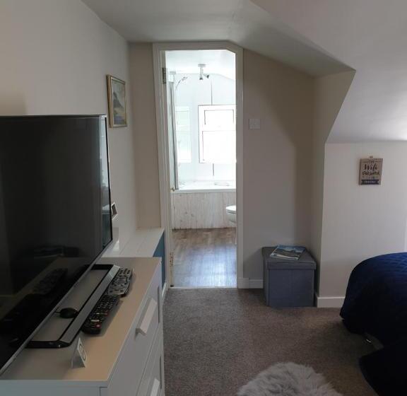 Quarto Estandar, Rockview