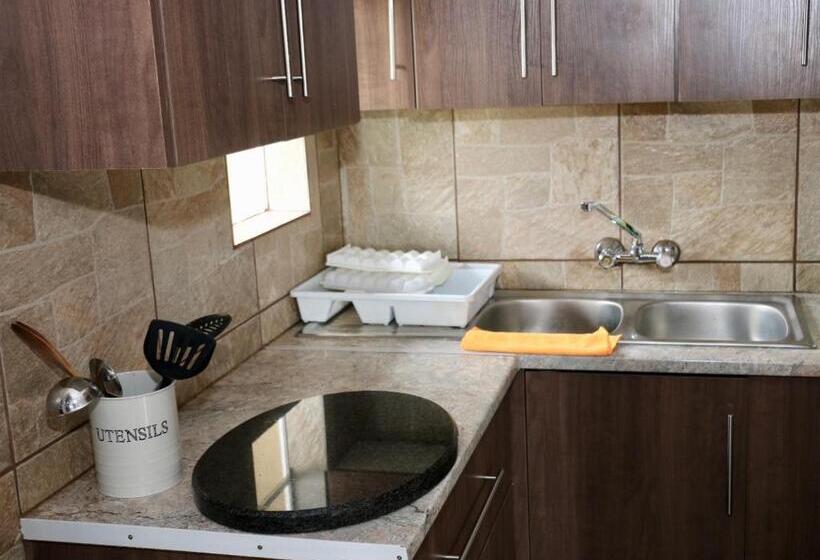 Дом 2 Спальни, Lakeview Cottages