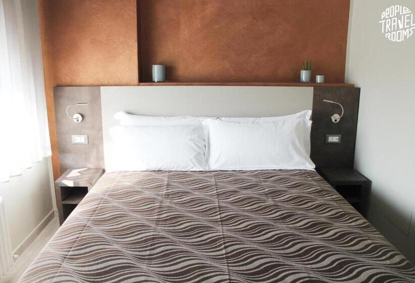 اتاق استاندارد, People Travel Rooms