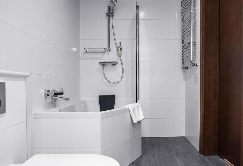 Люкс Кровать Кинг, Grand Hotel Kielce
