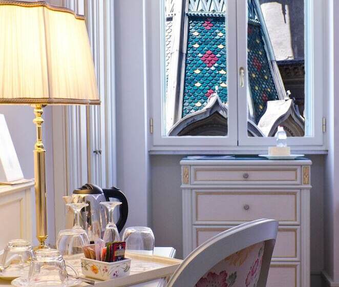 اتاق لوکس, De Paris Sanremo