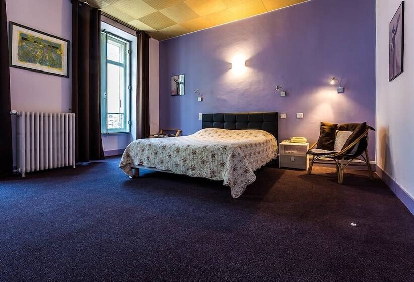 Номер Комфорт, Hôtel Adour