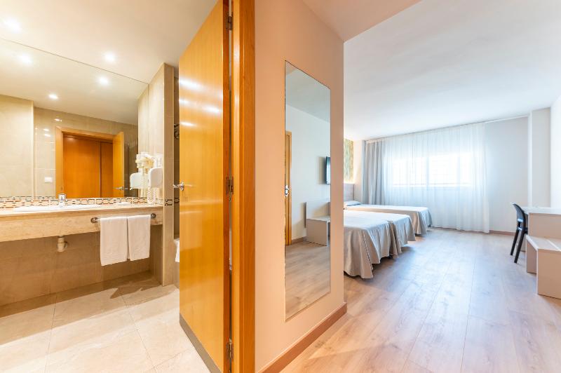 اتاق استاندارد, Sura Design Hotel & Suites