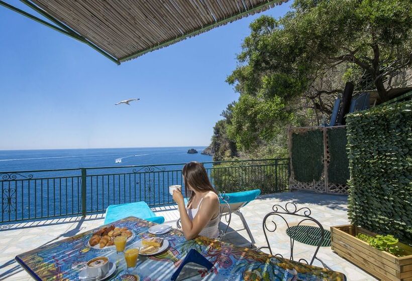 سوییت جونیور با چشم‌انداز دریا, Villa Maria Pia