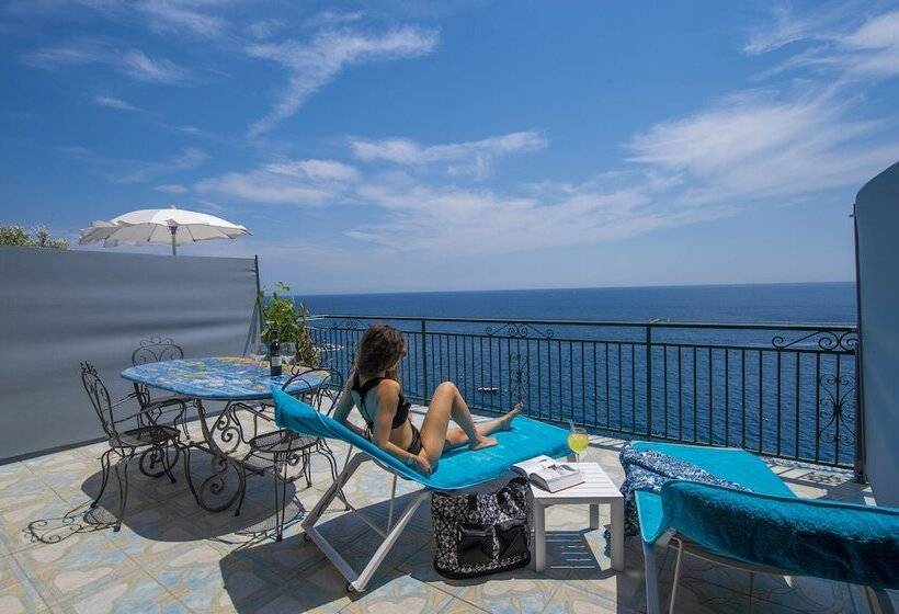 سوییت خانوادگی, Villa Maria Pia