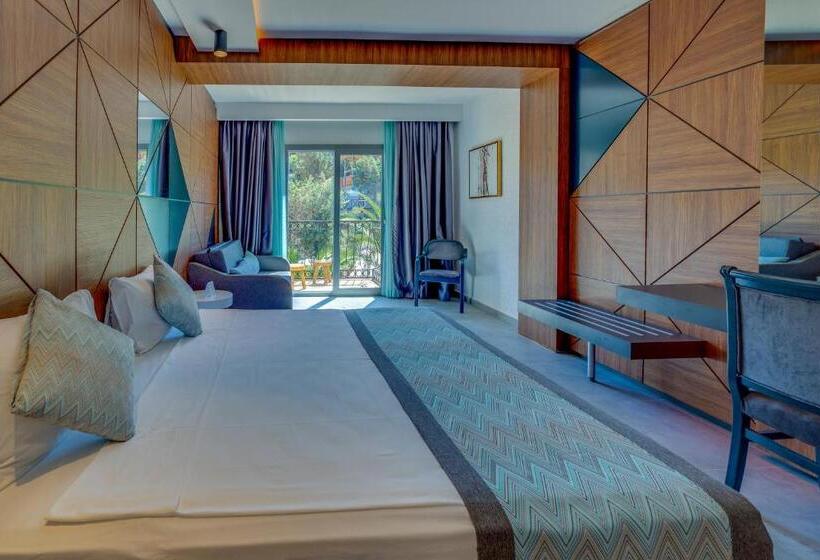 Номер Стандарт Боковой Вид на Море, Tui Magic Life Bodrum   Adults Only