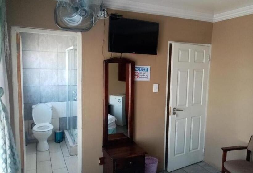 Номер Стандарт, Jubie S Guest Lodge