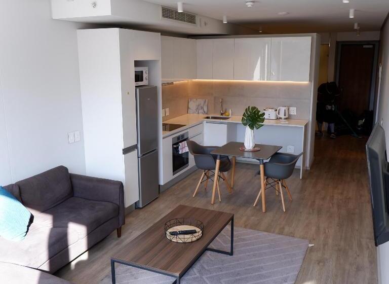 Apartamento 1 Dormitório com Vistas, 117 On Strand   Luxury Apartments