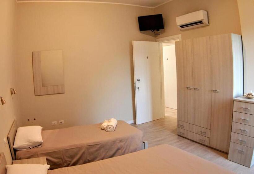 Трехместный Номер Deluxe, Affittacamere Stazione Empoli