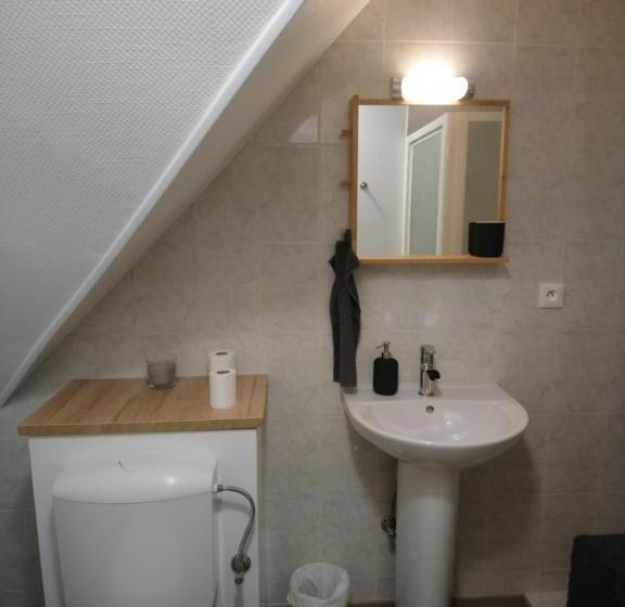 Quarto Familiar, Chambre Du Relais