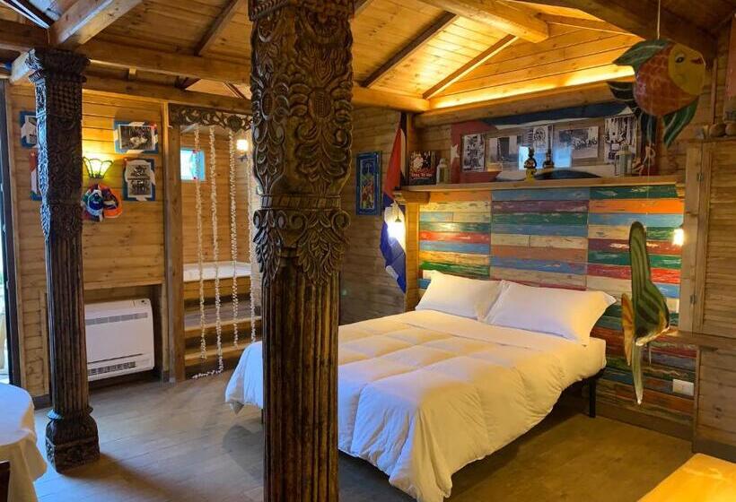 سوئیت با وان آب گرم, La Casa Di Emanuella   Rooms & International Suites