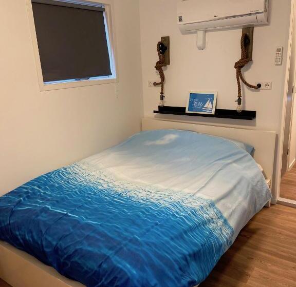 اتاق لوکس, Bed & Breakfast Aalsmeer