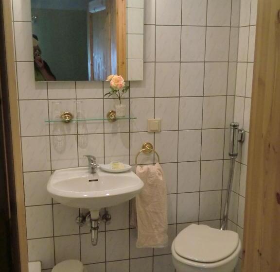 Quarto Estandar, Pension Deerkemer Kuh