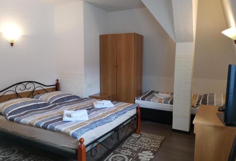 Номер Стандарт Трехместный, Pension Markt Neustrelitz
