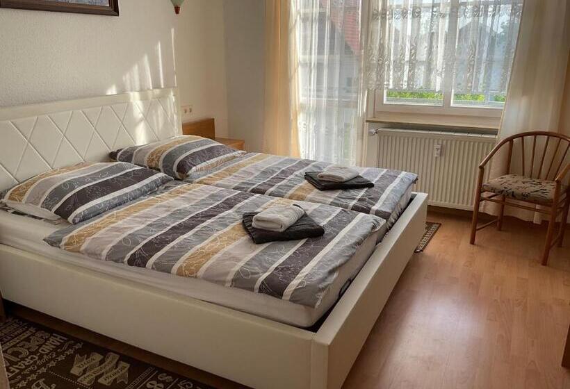 Номер Deluxe с Балконом, Pension Markt Neustrelitz