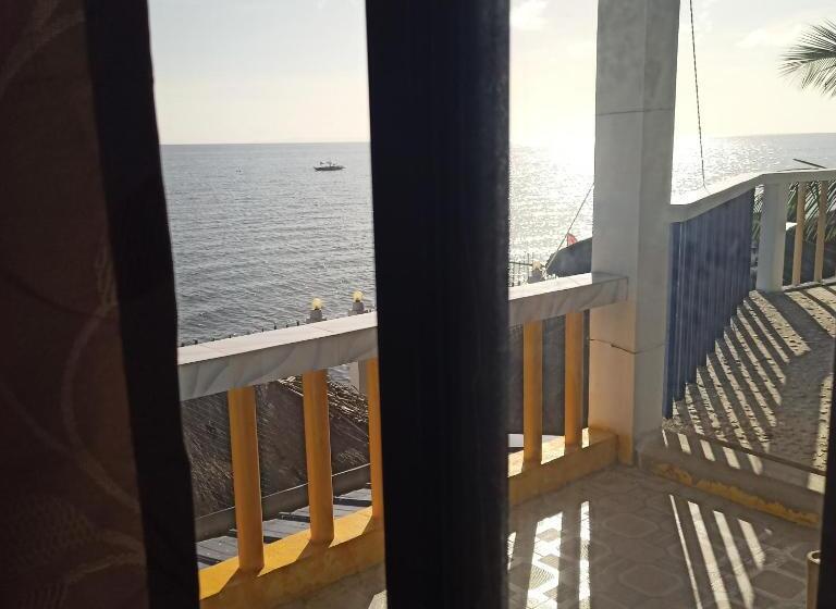 Семейный Номер Вид на Море, Sky Beach Inn