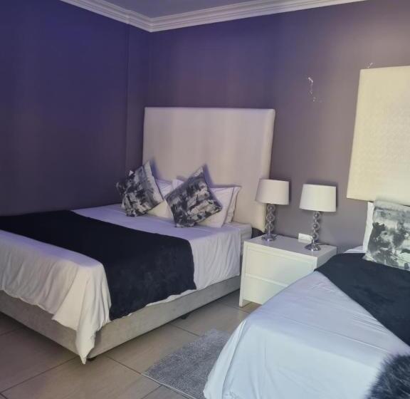 디럭스 룸 킹사이즈 침대, Botle Ba Afrika Lodge