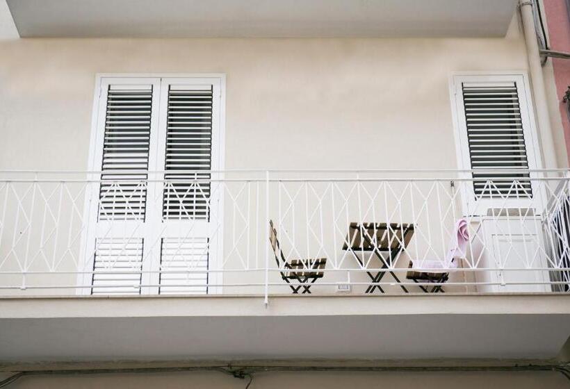 标准间, Ludovica Home