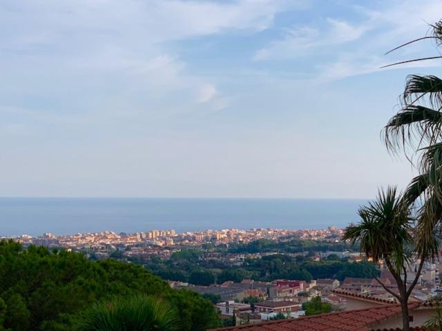 سوییت, Palm Maresme   Suite With Bathroom And Living Room And Terrasse With Ocean Views In A Private Villa