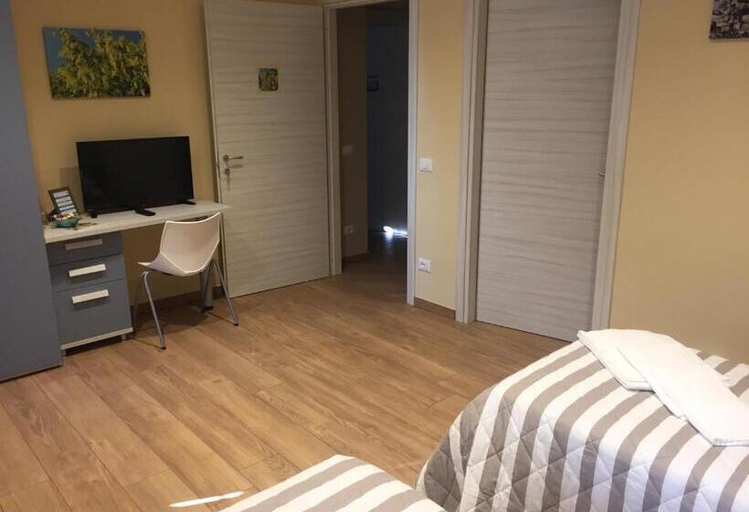 Четырехместный Номер Стандарт, Residence La Canonica
