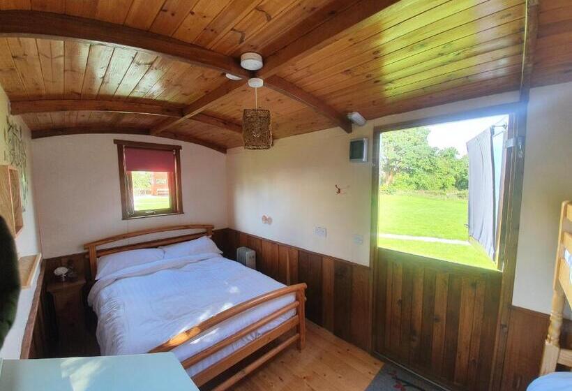 اتاق خانوادگی, Glasson Glamping Farm