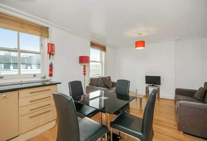 带2个卧室的公寓, Access Earl S Court