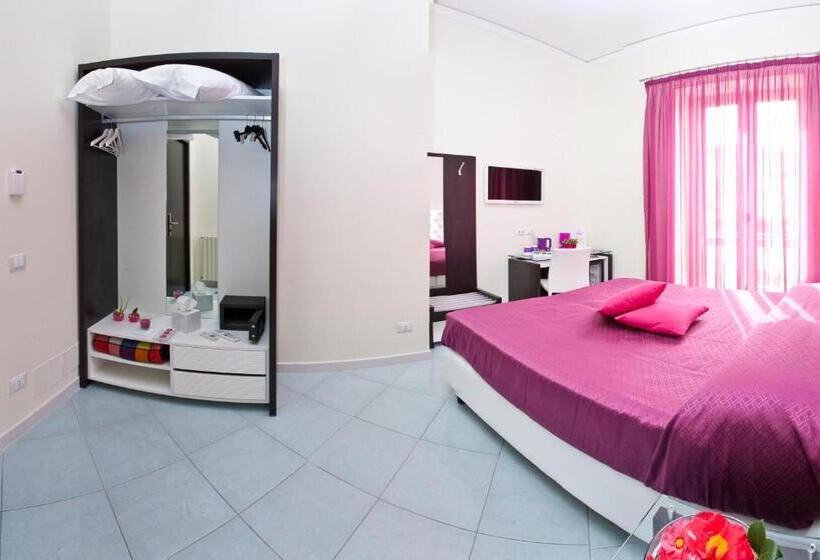 Quarto Comfort, Sorrento Flats