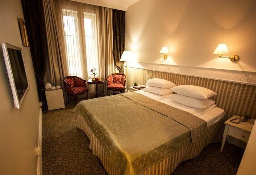 Quarto Estandar, Chekhov