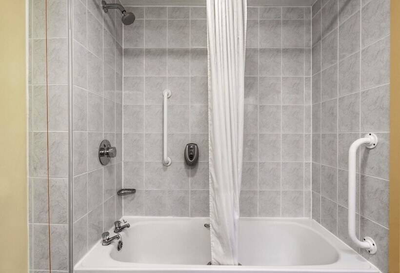 Номер Стандарт Двуспальная Кровать, Days Inn Watford Gap