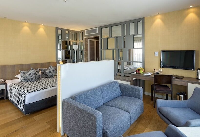 Номер Deluxe с Гидромассажем, Sherwood Dreams Resort