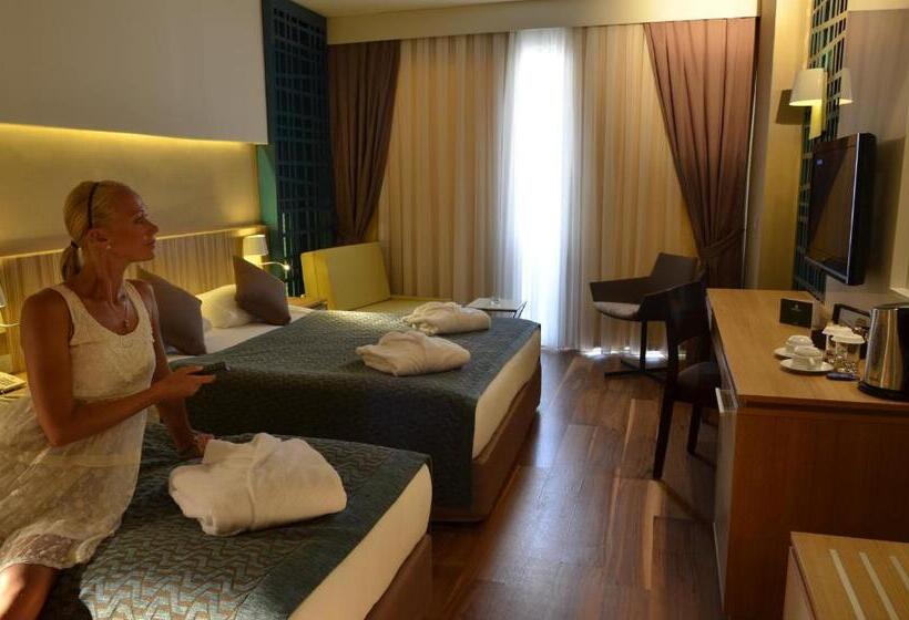 Номер Стандарт Трехместный, Sherwood Dreams Resort