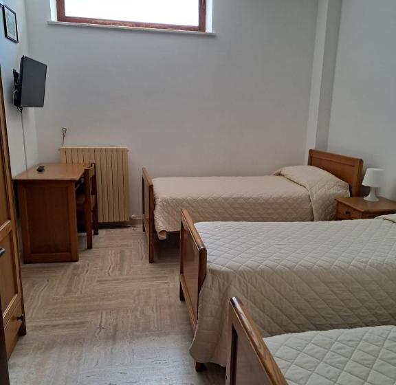 Economy Quadruple Room, Casa Per Ferie Ulivo D Assisi