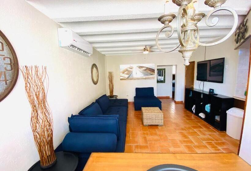 דירת חדר נוף לבריכה, Condo De Cortez