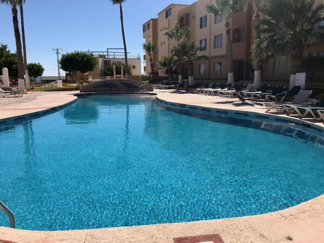 דירת חדר נוף לבריכה, Condo De Cortez
